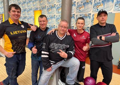 Joe Slowinski nometnes dalībnieki