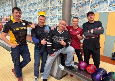 Joe Slowinski nometnes dalībnieki